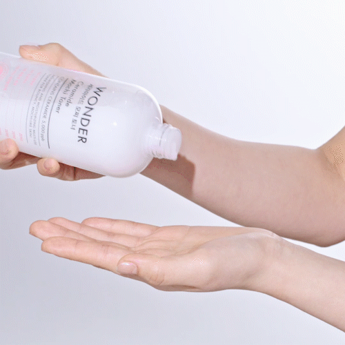 Wonder Ceramide Mochi Toner